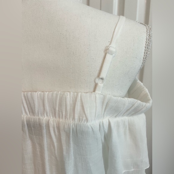 By&By Gauze Off-The-Shoulder Flutter-Sleeve White Top Sz L - Picture 4 of 6